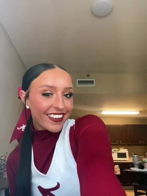 A post by @jennaaroman on TikTok caption: Sooo excited for some alabama football:))) #fyp #ua #universityofalabama #alabamafootball