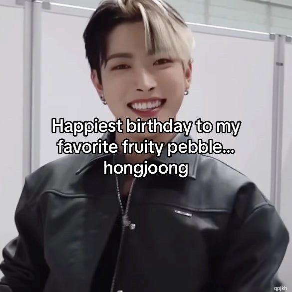 A post by @cinniminniatiny on TikTok caption: hes so :] ugh i love him so much im so unimaginably proud of him, our balmain prince #ateezhongjoong #hongjoong #joong #kimhongjoong #balmainprince #khj #atiny #hongjoongbirthday #ateez #atz #kpop 