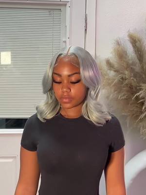 A post by @see.erra_ on TikTok caption: This came out so cuteee, CHICAGO i have a few openings left for November✨💕 #chicagofrontal #frontalbobwig 