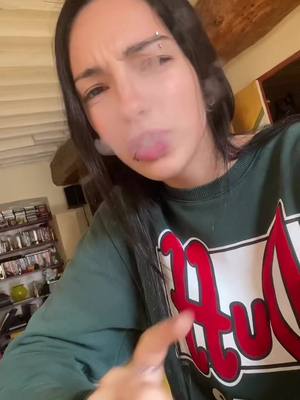 A post by @__marcelinw on TikTok caption: #fakesmoke ho 18 anni #notaminor #wlw 😵‍💫😵‍💫