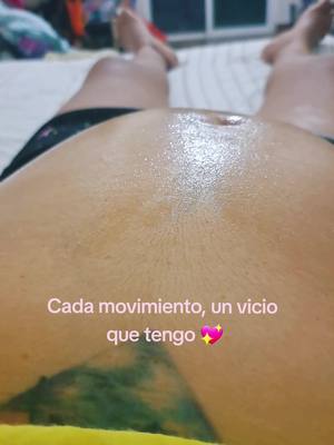 A post by @ilbasj on TikTok caption: Cada movimiento un vicio que tengo 💖 #acapulquito #bebéencamino #bebéarcoiris #embarazo #embarazada #mamáprimeriza #bebédediciembre #embarazofeliz  #panzadeembarazada #movimientofetal 