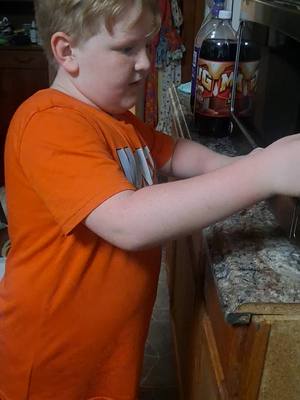 A post by @debbie7hutchinson on TikTok caption: #smoresinmicrowave#funwithgrandson❤💯 #cookingsmoreswiththefamily 