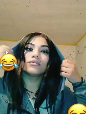 A post by @fabi.official001 on TikTok caption: mos t hypt vetja ne qef 🤣🤣🤣🤣