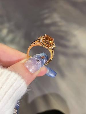 A post by @ysdd_suphim on TikTok caption: You are the treasure I found on earth#moissanite  #ysdd_jewelry  #jewelry