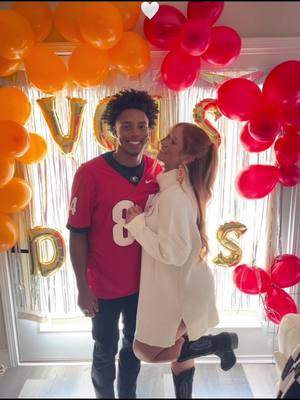 A post by @styledbyshaeb on TikTok caption: Game day vlog!!! Tiktok im 21!! 🧡🤍 #tennessee #tennesseefootball #college #utk #dayinmylife #govols #utvsga