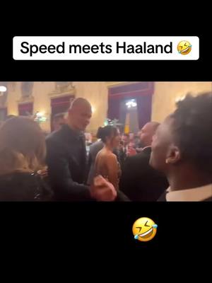 A post by @funny.loo on TikTok caption: 🤣🤣🤣 #viral #funny #goviral #speed #fyp #fyfyfyfyfyfyfyfyfyfyfyfyfyfyfyfyfyfy #lustig 