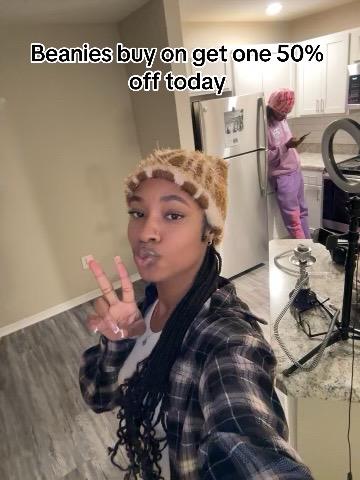 A post by @itsspascal on TikTok caption: @Duk3world #black friday 