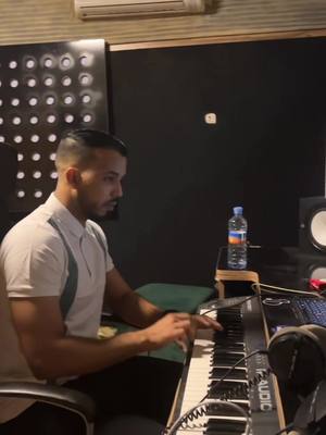 A post by @djdhaker222 on TikTok caption: Cooking with love 🎹❤️‍🔥 #beatmaker #djdhaker222 #mauritania #morocco🇲🇦  #algerie🇩🇿 #senegalaise_tik_tok🇸🇳pourtoichallenge #afrobeats #foryou 