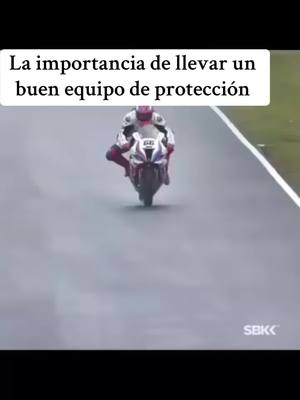 A post by @fran84cr on TikTok caption: #superbike #equipodeproteccion #moto #biker #pasionporlasmotos 