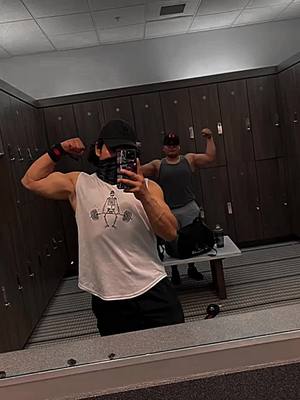 A post by @tz..tzurec13 on TikTok caption: Metas por coseguir #gym #gymbro #gymrat #temach #gymmotivation 