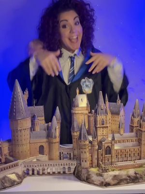 A post by @debi.senpai on TikTok caption: Finalmente finito 🥲❤️ #harrypotter  #cosplayharrypotter #hogwarts #hogwarts3dpuzzle #wizardingworld 