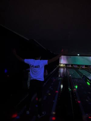 A post by @calmaticlothing_ on TikTok caption: nog tot zondagavond 00:00 voor 20% korting… #fyp #voorjou #fypシ #foryoupage #calmaticlothing #calmaticlothingcom #unisexfashion #alphenaandenrijn #0172 #bowlingalphen 