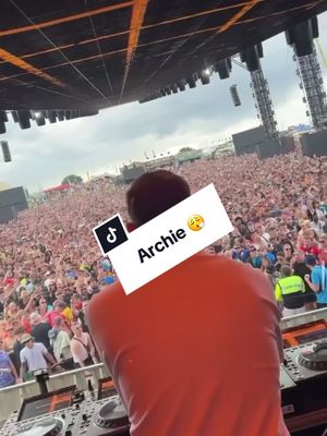 A post by @turntabletechno on TikTok caption: Archie Hamilton 😮‍💨 #archiehamilton #rave #tech #house #music #festival 