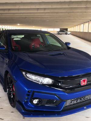 A post by @bmwofcincinnatinorth on TikTok caption: Check out this Honda Civic Type R we have🤩 #bmwofcincinnatinorth #bmwmotorsport #honda #hondacivic #hondagang #hondacivictyper 