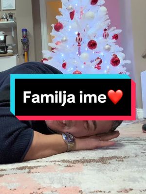 A post by @timmyilbarista on TikTok caption: Ju presantoj me familjen time,gjeja me e shtrenjte qe kam❤️