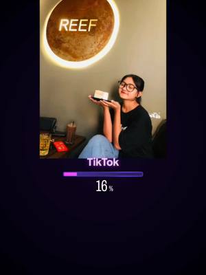 A post by @bby_momo2k3 on TikTok caption: View တက်တယ်ဆိုလို့ လျှောက်လုပ်ကြည့်တာ မိုက်သား😛#trending #viral #fypシ #viewတွေရှယ်ကျအဆင်ပြေမနေဘူး😓 #thankb4youdo #foryou 