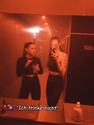 A post by @eileen.019 on TikTok caption: Jaja. 🙋🏽‍♀️: Ich bin Fahrer. Auch ich, 2 Stunden später...😂 #party #rave #techno #cheers #weekendvibes #life #abfahrt #ballern #fun  #saufisaufi🎉🍹 #viral #featureme #fy #foryoupage #foryou 