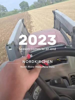 A post by @bastian_landwirtschaft on TikTok caption: Einfach schon zuende das Jahr es ging so schnell 😊#2023 #grubbern #snap #case #dorfkind #schützenfest #silo #häkseln🌽😈🤘 #party #fyp #fendt 