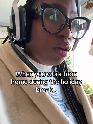 A post by @shaehobbzers on TikTok caption: #fyp #MomsofTikTok #christmasbreak #holidayshopping #xmas #wfh #workfromhome #momsbelike #momlife #fypppp #viral #trending #momsover30 #BlackTikTok #funny 