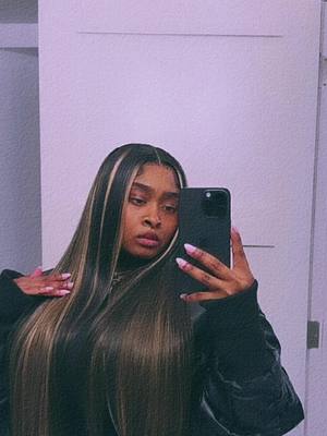 A post by @tyshae__ on TikTok caption: Search id for this wig : 14877120 #SHEINwigs #SHEINwighaul #SHEINhumanhair #wigs #SHEINforAll #SHEINpartner #SHEIN #wighaul #wigreview #humanhairwigs