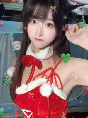 A post by @abnormalcenter on TikTok caption: 😘😘🥰🥰🤩🤩🤩🥰merry Christmas#foryoupage #abnormalcenter #かわいい #fypシ #beauty #girl #girlxinh #foryou 