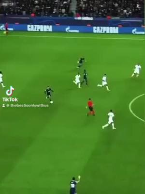 A post by @thebestisonlywithus on TikTok caption: #football 