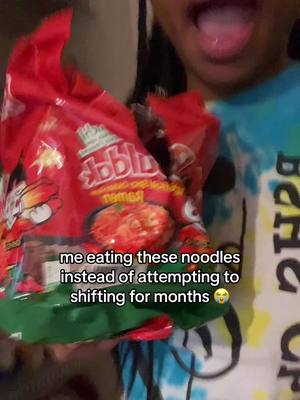 A post by @chuuyaslefthandgerm on TikTok caption: these noodles are so good dude #floptok #haventshiftedinsolong #shiftingbreak #shifttok #shitposting 