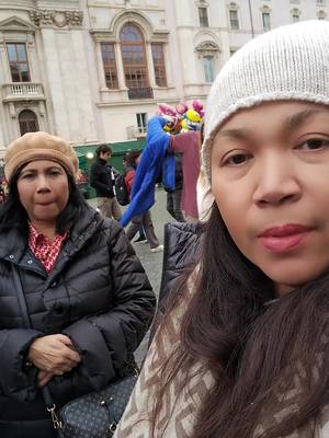 A post by @lenyreyes_virgo on TikTok caption: #newyear2024  #piazzanavona  #fypシ゚viral  #ofwromeitaly🇵🇭🇮🇹  #fypシ  😍leny😍