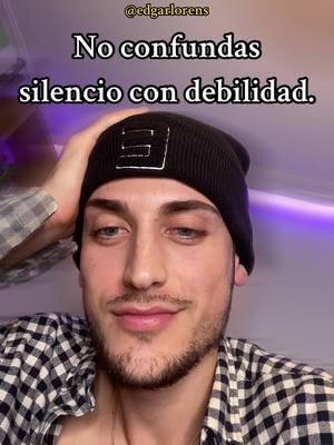 A post by @edgarlorens on TikTok caption: no te confundas #saludmental #estoicismo #edasmr #edgarlorens #ASMR #fyp #foryou 