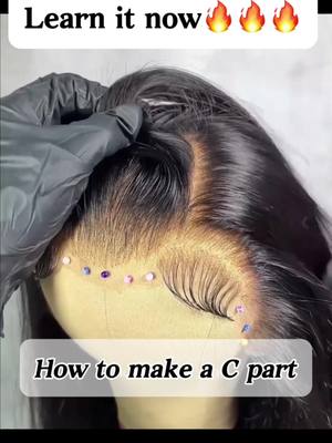 A post by @itsbeautyhair on TikTok caption: How to get a C part💋🥰#deeppartwig #hairparting #hairstyle #humanhairwig #hdlacewig #gluelesswig 