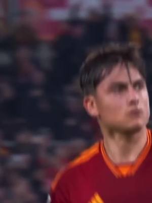 A post by @paulodybala on TikTok caption: Seguimos 🎯 @AS Roma #fyp 