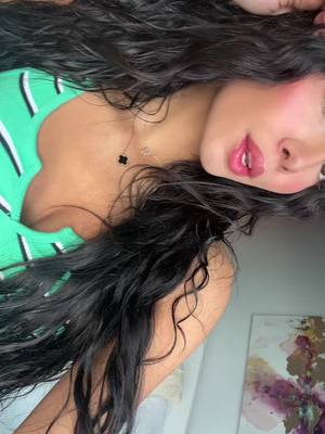 A post by @adrianakrystal_ on TikTok caption: obsesionada con esta cancion 