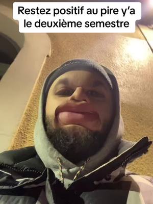 A post by @adaminho692 on TikTok caption: Sinon ya les rattrapage aussi #semestre #cours #partiel #etude #fac #unviversite #etudiant #medecine #etudiante 