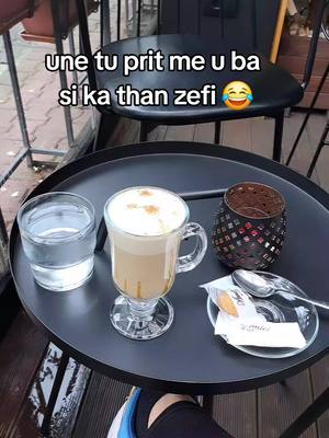 A post by @puka1115 on TikTok caption: #shqiptaretneperbote🇦🇱🌍viral #dashnii🧸😍 #👑❤️ #tik_tok #shkoderalbania🇦🇱 