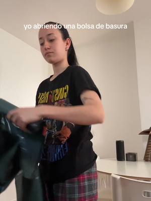 A post by @misamigosmellamanmarti on TikTok