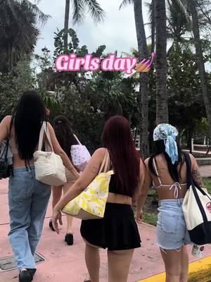 A post by @caroprzz on TikTok caption: MLK day spent with the gworlss ✨🐚🫧#martinlutherkingday #girlsdayout #miami #kaliuchis #orquideas 