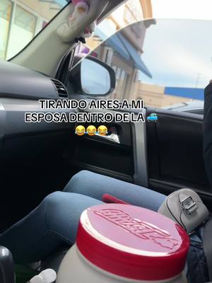 A post by @hernandezchuman on TikTok caption: 💨SI LO INALAMOS LOS DOS,  SE VA MAS RAPIDO NO CREEN?? 🤷🏻‍♂️😂🤣 #parati #fy #esposa #travesura #okc #pareja #parejas #couple #wife #mujer #mujeres #🤣🤣🤣 #fypシ 