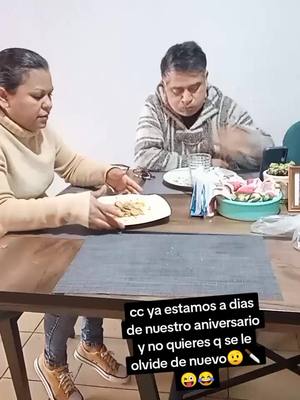 A post by @analicea26 on TikTok caption: #comedia#humor🤣🤭😅#anuversario👩‍❤️‍👨 