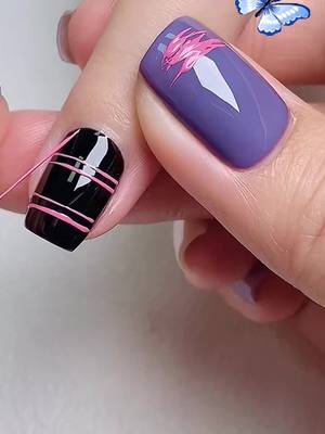 A post by @hhnails01 on TikTok caption: #nailart #nails #nailartist #nailsartvideos #naildesigns #fyp 