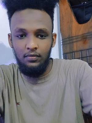 A post by @abdi____habeshawi on TikTok caption: #ፍትህ_በሳውዲ_እስር_ቤት_ለሚገኙ_ወገኖቻችን #ኢትዮጵያ #ethiopian_tik_tok #viraltiktok #viralvideo #tiktok      🥹ፍትህ ፍትህ ፍትህ 