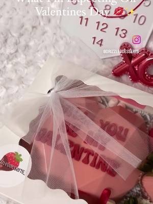 A post by @_xogabbyc on TikTok caption: Nothing less 👑✨ IG: Drizzelddesserts_ • • • #drizzleddesserts_ #ValentinesDay #chocolatecoveredstrawberries 