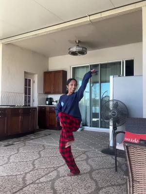 A post by @s.wetha on TikTok caption: dc: furteelay heere @ buckeye mela 2024 #bhangra #luddi 