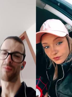 A post by @auchanman on TikTok caption: #duetto con @Sabrina tuaa #foryou #volaneiperte✈️❤️❤️❤️💯 #buttatemineiperte🤣🤪