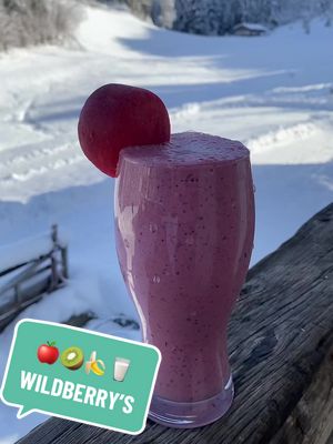 A post by @smoothiebooster on TikTok caption: #smoothie #fyp #viral 