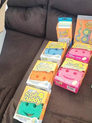 A post by @lisagareiss76 on TikTok caption: #scrubdaddy #CleanTok #cleaning #scrublife #scrubmommy #cleanliving 