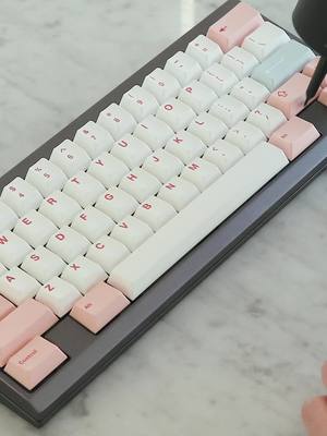 A post by @filledtypes on TikTok caption: The best way to clean my keyboards 😮‍💨 @HOTO US SHOP  #tech #tech gadget #hoto #hototools #asmr #asmrcommunity #trendy #viral #viralreels #viralvideos #keyboard #keyboards #mechanicalkeyboards #customkeyboard #customkeyboards #keyboardswitch #sounds