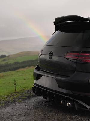 A post by @black.golf.r on TikTok caption: 🌈 #golfr