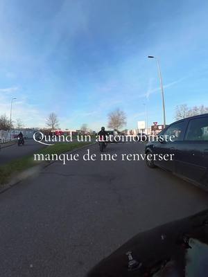 A post by @erwan.45 on TikTok caption: Faites attention sur les routes ✌🏻 ⚠️cette action a été réalisée par des professionnels⚠️#fyp #foryou #650bandit #suzuki #honda #cbr #insta360 #gopro 