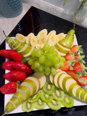 A post by @aizaparis_bvt on TikTok caption: Fruits platter🍓🍇🍊🍌 #art #foodtiktok #foodart #tiktokfood #Recipe #foryou #explore #fruits 