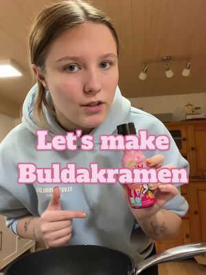 A post by @paulinesinaa on TikTok caption: Macht die Buldakramen mit mir nur anders 🤩 #schwangerschaft #buldakramen #essen #kochen